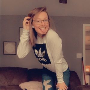 Meet your Posher, Alicia